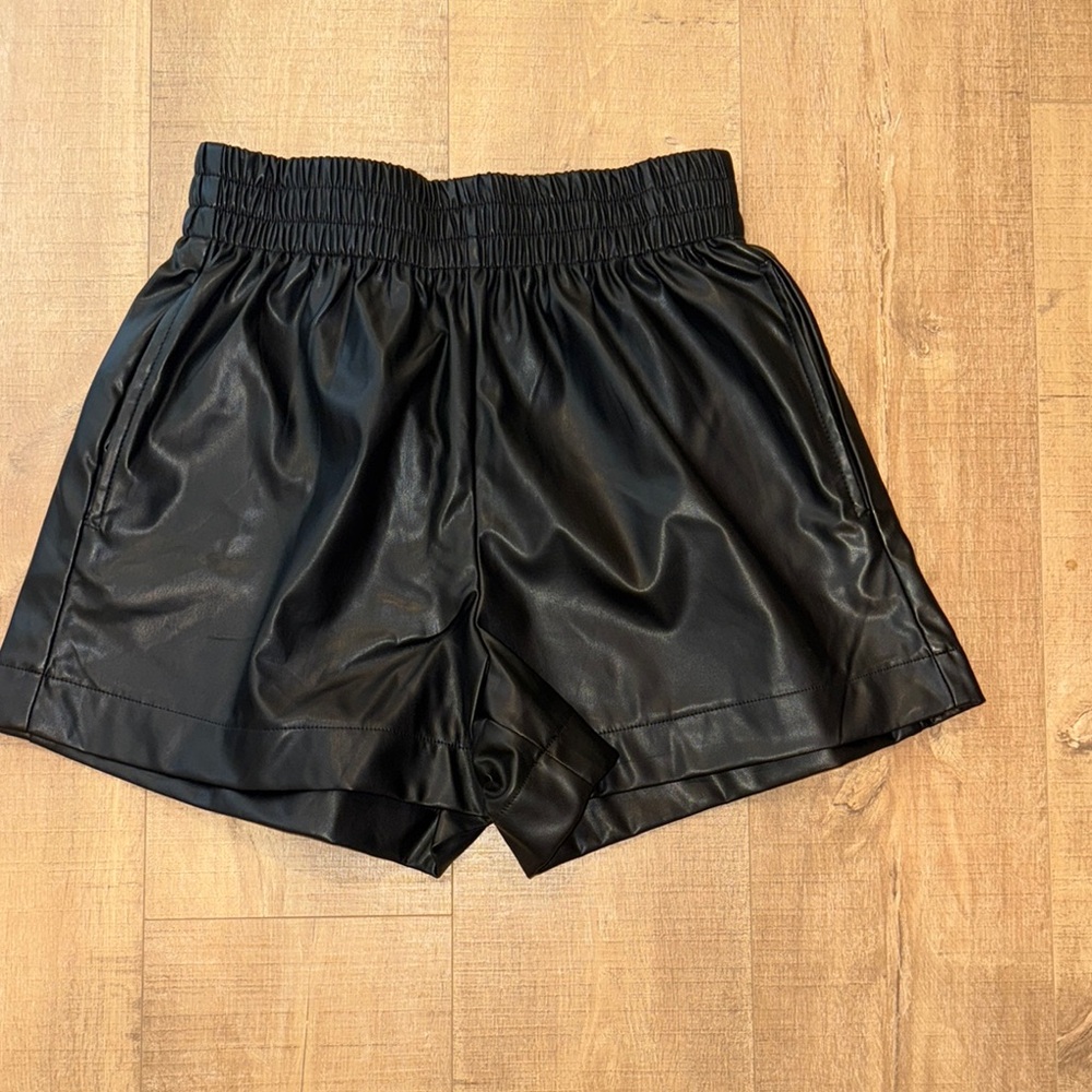Impressions boutique high waist paper bag black faux leather shorts with pockets